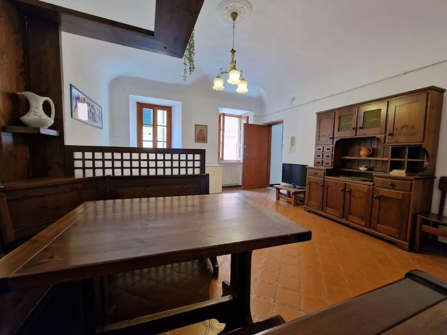 Silver Sands Finale Ligure - Traditional Apartment - 4 Beds & Terrace By The Beach Esterno foto